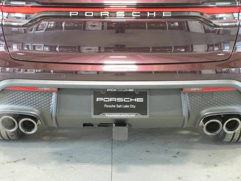 New 2026 Porsche Macan S image 39