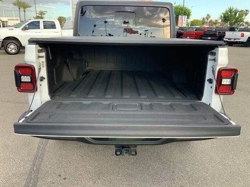 Certified 2023 Jeep Gladiator Rubicon w/ LED Lighting Group image 7