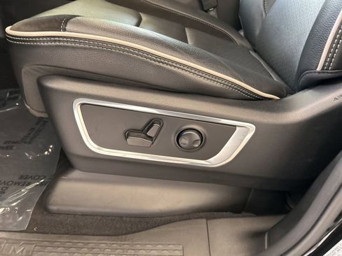 Used 2025 RAM 1500 Laramie w/ Sport Appearance Package image 46