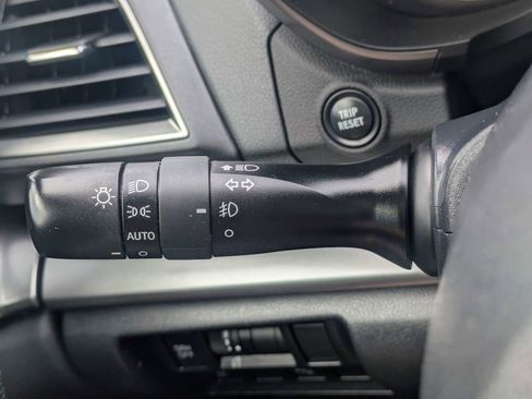 Used 2018 Subaru Crosstrek 2.0i Limited AWD/4WD image 28
