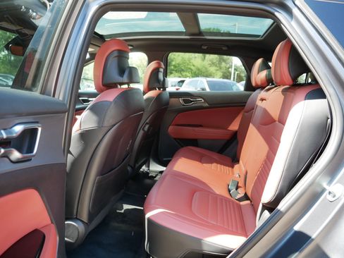 Certified 2023 Kia Sportage SX Prestige AWD/4WD image 34