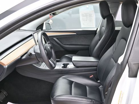 Used 2023 Tesla Model Y Long Range AWD/4WD image 30