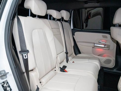 Certified 2026 Mercedes-Benz GLB 250 4MATIC image 15