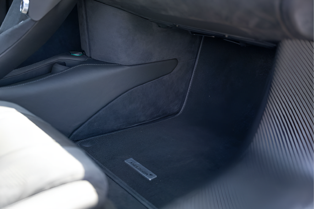 Used 2019 McLaren 720S RWD image 44