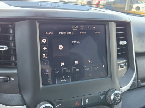 Used 2024 RAM 2500 Big Horn AWD/4WD image 18