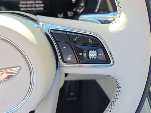 New 2025 Bentley Flying Spur Plug-In Hybrid image 24