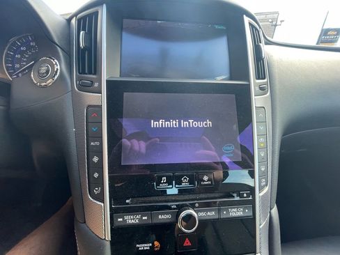Used 2016 INFINITI Q50 Premium image 17