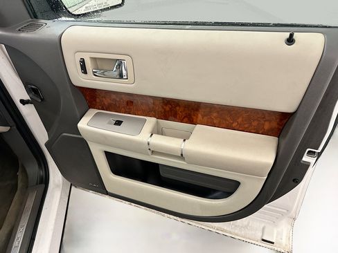 Used 2012 Ford Flex Limited w/ Equipment Group Order Code image 34