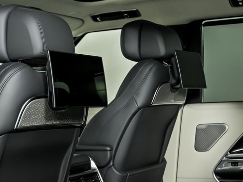 Used 2024 Land Rover Range Rover Long Wheelbase Autobiography image 26