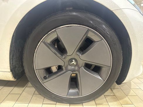 Used 2023 Tesla Model 3 Standard Range RWD image 45