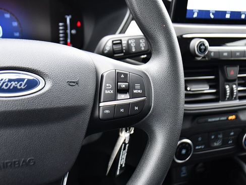 Used 2023 Ford Escape AWD image 33