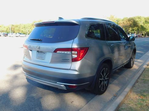 Certified 2020 Honda Pilot Touring image 10
