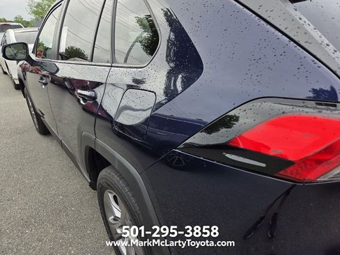 Used 2023 Toyota RAV4 XLE FWD image 7