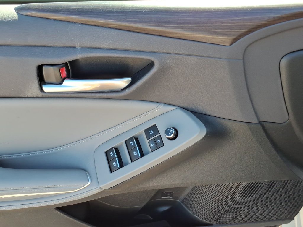 Used 2019 Toyota Avalon XLE w/ Moonroof Package FWD image 16