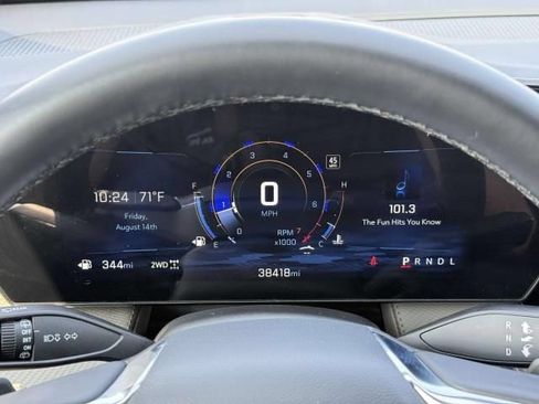 Used 2025 Chevrolet Equinox LT w/ Convenience Package II AWD/4WD image 17