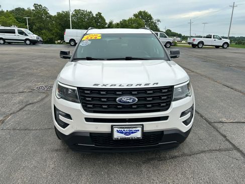 Used 2016 Ford Explorer Sport w/ Equipment Group 401A AWD/4WD image 9