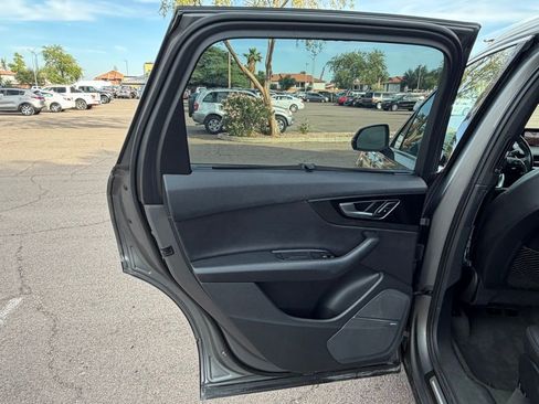 Used 2017 Audi Q7 2.0T Premium Plus w/ Premium Plus Package image 25