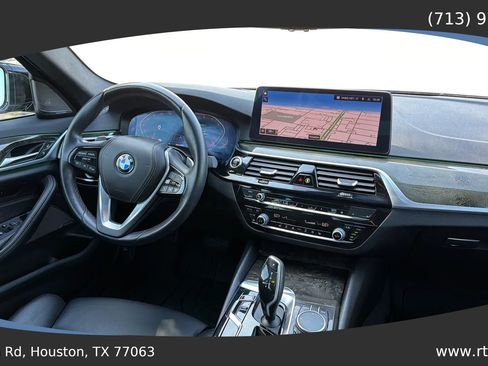 Used 2022 BMW 530i w/ Premium Package RWD image 40