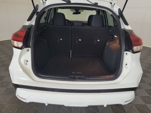Used 2024 Nissan Kicks S FWD image 29