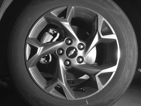 Used 2025 Chevrolet Trax LT FWD image 12