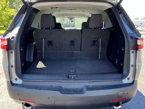 Certified 2021 Chevrolet Traverse LT FWD image 4