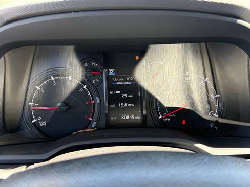 Used 2022 Toyota 4Runner SR5 RWD image 10