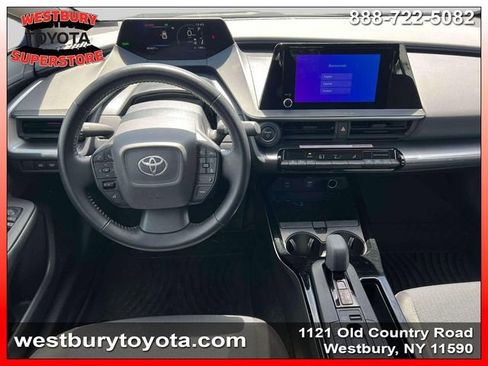 Used 2023 Toyota Prius LE AWD/4WD image 14