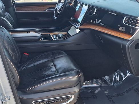 Used 2023 Jeep Grand Wagoneer Series III w/ Rear-Seat Entertainment Group image 31