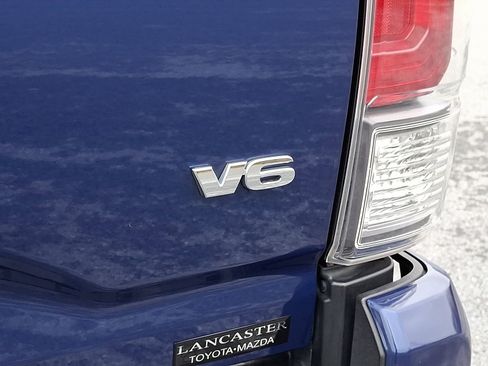 Certified 2022 Toyota Tacoma TRD Off-Road w/ Technology Package image 30