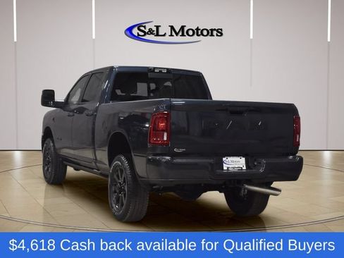 New 2026 RAM 2500 Laramie AWD/4WD image 10