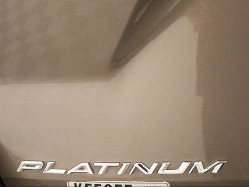 Certified 2021 Ford Explorer Platinum w/ Equipment Group 601A image 9