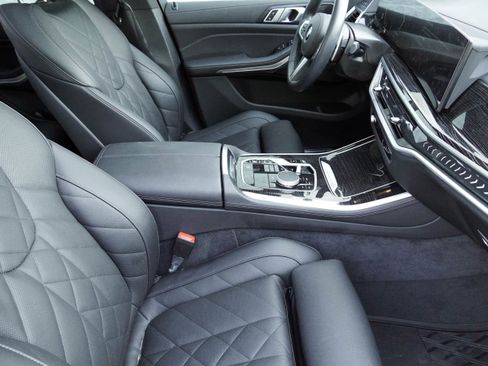 Certified 2025 BMW X5 xDrive40i w/ M Sport Package image 12