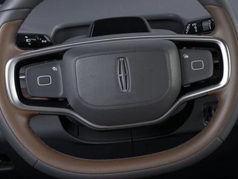 New 2026 Lincoln Navigator Reserve AWD/4WD image 12