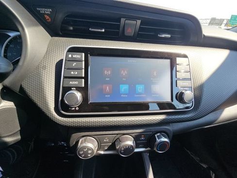 Used 2025 Nissan Kicks Play S FWD image 18
