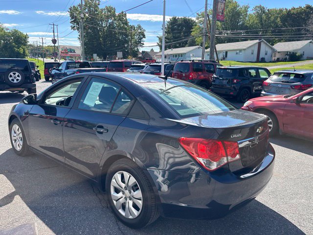 Used 2014 Chevrolet Cruze LS FWD image 4