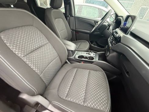 Used 2023 Ford Escape ST-Line Select w/ Tech Pack #1 AWD/4WD image 14