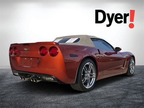 Used 2006 Chevrolet Corvette Convertible w/ Preferred Equipment Group image 3