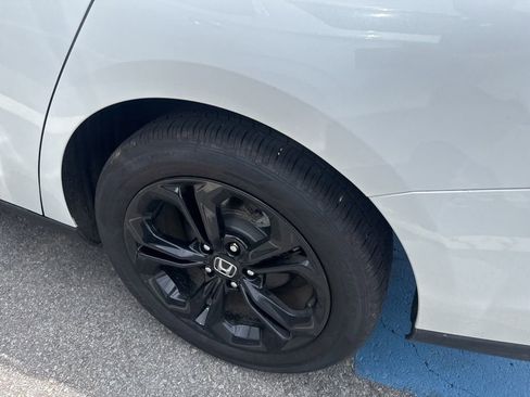 Used 2025 Honda Accord SE image 10