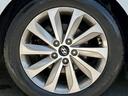 Used 2017 Hyundai Sonata Sport w/ Value Edition Package 02 FWD image 23