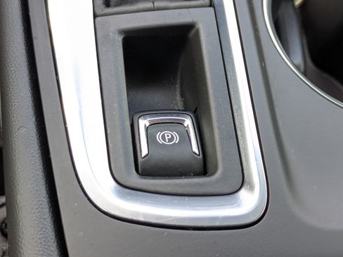 Used 2023 Chevrolet Equinox LS w/ LS Convenience Package FWD image 28