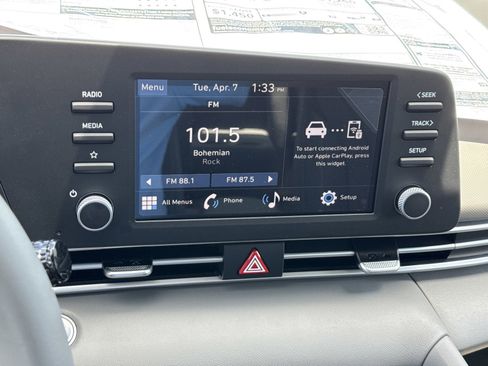 New 2026 Hyundai Elantra SEL Sport FWD image 22