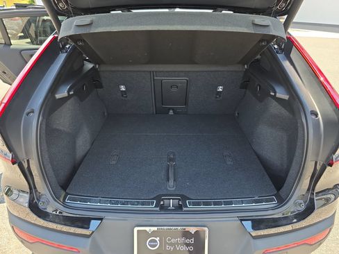Certified 2023 Volvo C40 P8 Recharge Ultimate AWD/4WD image 16