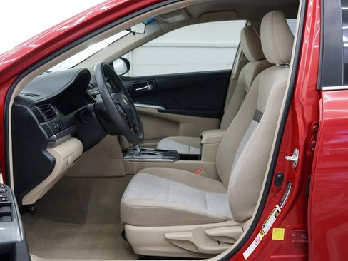 Used 2012 Toyota Camry LE w/ Preferred Accessory Pkg FWD image 22