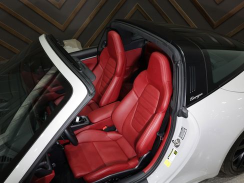 Used 2021 Porsche 911 Targa 4 image 21