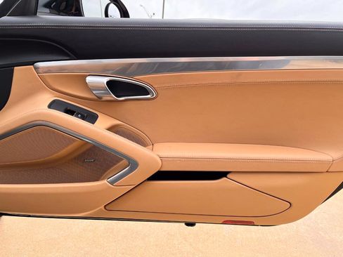 Used 2017 Porsche 718 Boxster S RWD image 25