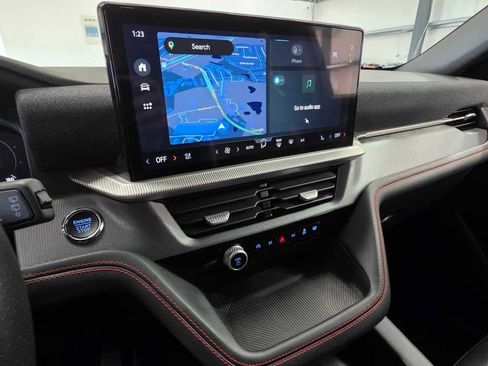 Used 2025 Ford Explorer ST-Line w/ ST-Line Street Pack image 15