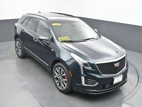 Used 2024 Cadillac XT5 Sportv w/ Technology Package AWD/4WD image 42