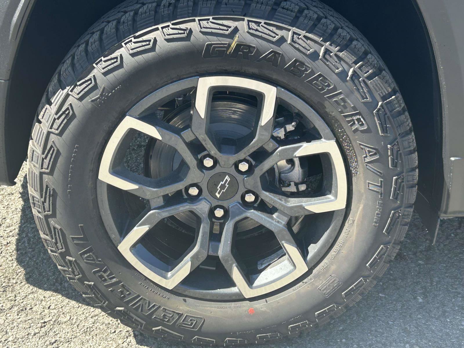 New 2027 Chevrolet Equinox ACTIV w/ Safety and Technology Package AWD/4WD image 9