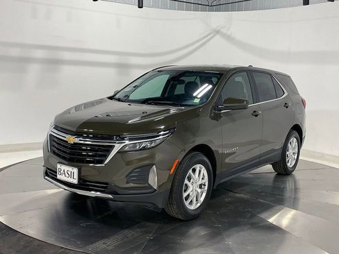 Used 2024 Chevrolet Equinox LT w/ LPO, Floor Liner Package image 8