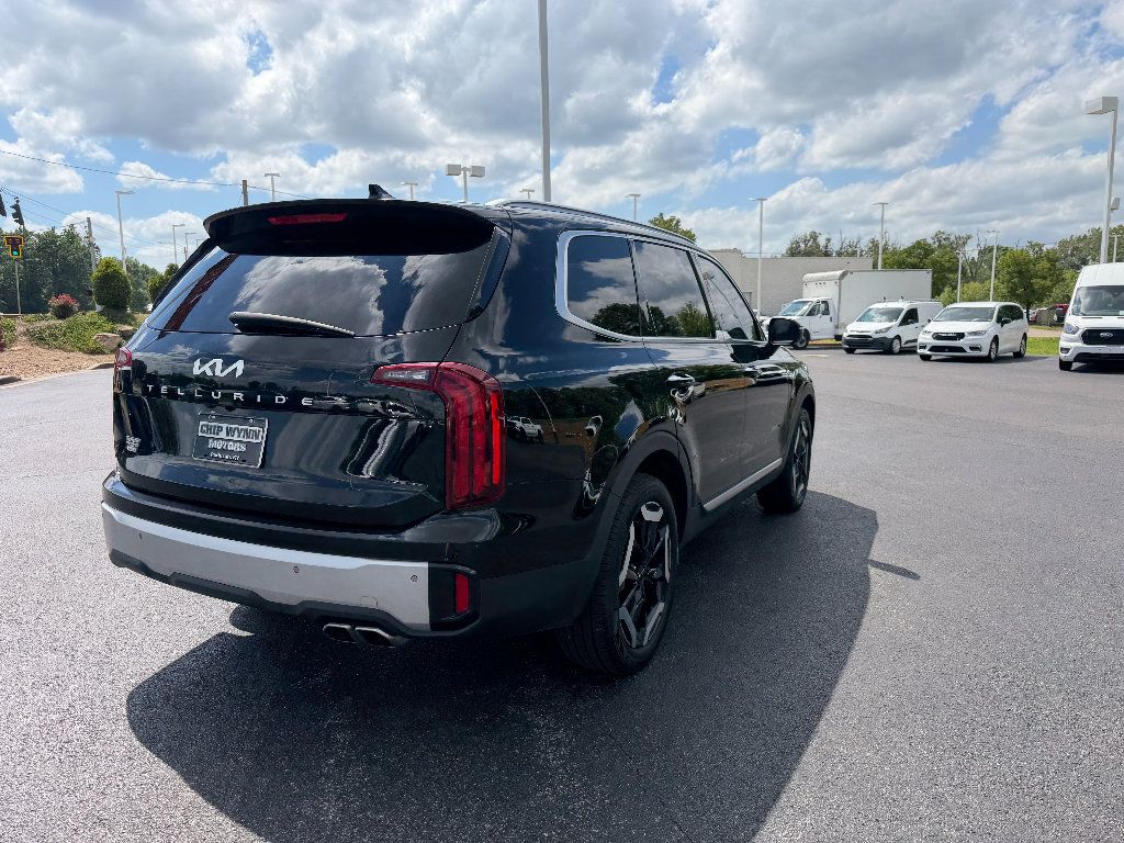 Used 2024 Kia Telluride S w/ S Sunroof Package FWD image 8
